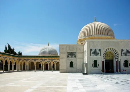 Manastır